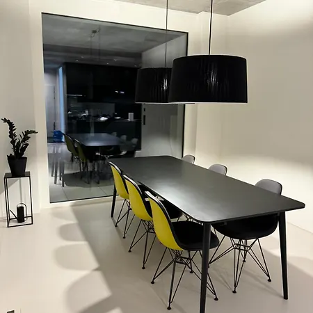 Design Flat Hidden Pearl Apartment *